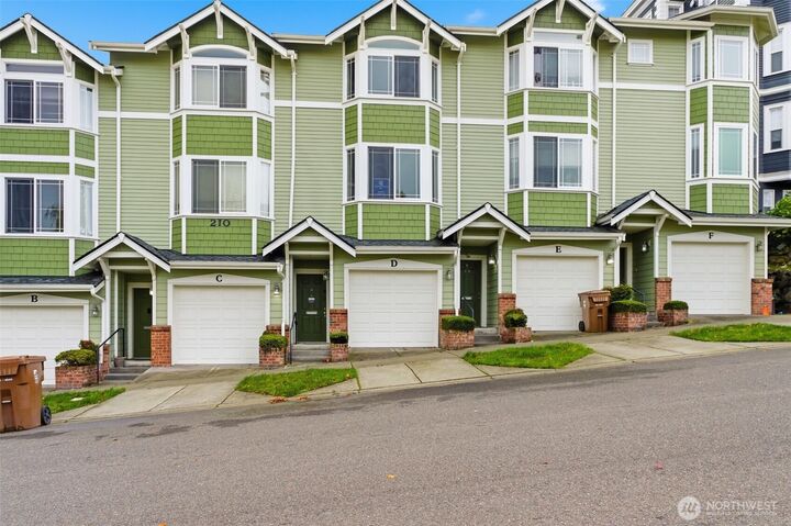 Property Photo:  210 N G Street D  WA 98403 