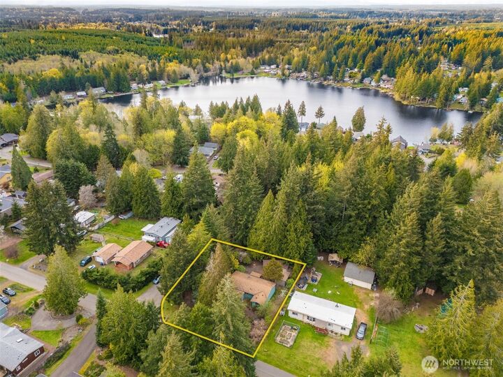 Property Photo:  20 SE Cabana Avenue  WA 98584 