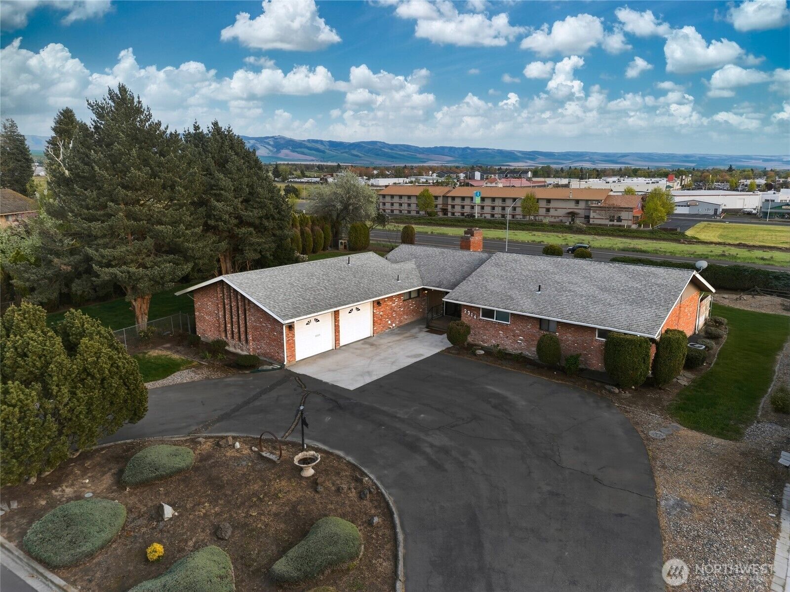 Property Photo:  2314  Frazier Drive  WA 99362 