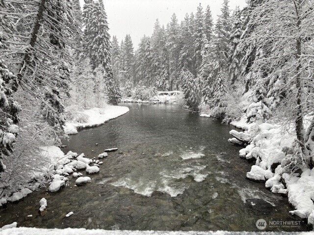 Property Photo:  19052  Gill Creek Road  WA 98826 