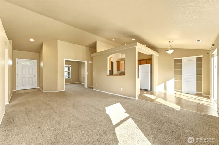 Property Photo:  919  Highland Road  WA 99362 