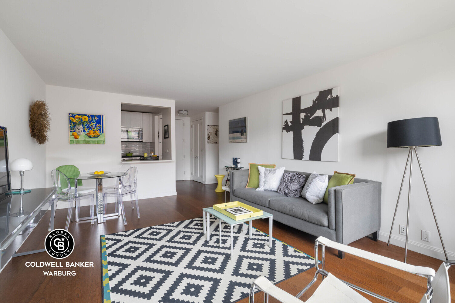Property Photo:  200 E 94th Street 612  NY 10128 