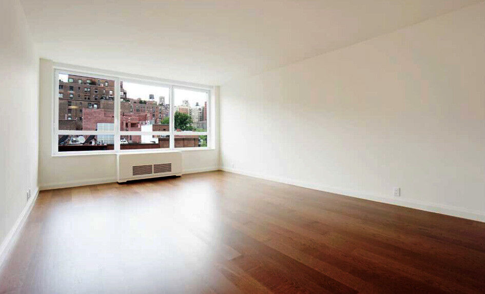 Property Photo:  200 E 94th Street 612  NY 10128 
