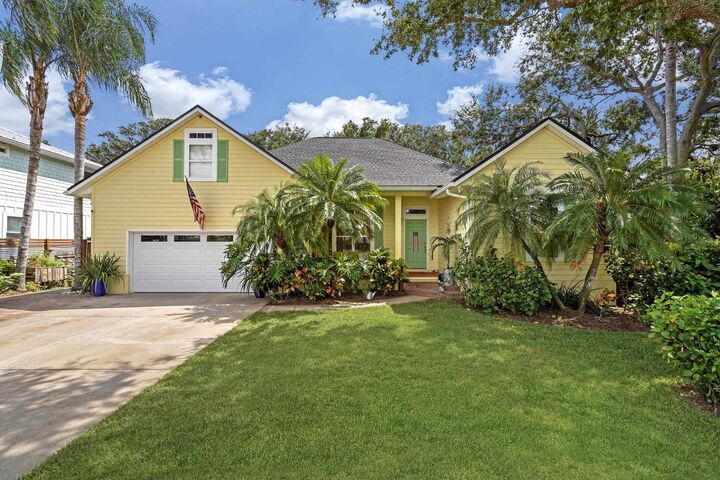 Property Photo: 509 Twentieth St FL 32084