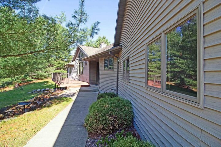 Property Photo:  E4564 East Sherwood Drive  WI 53588 