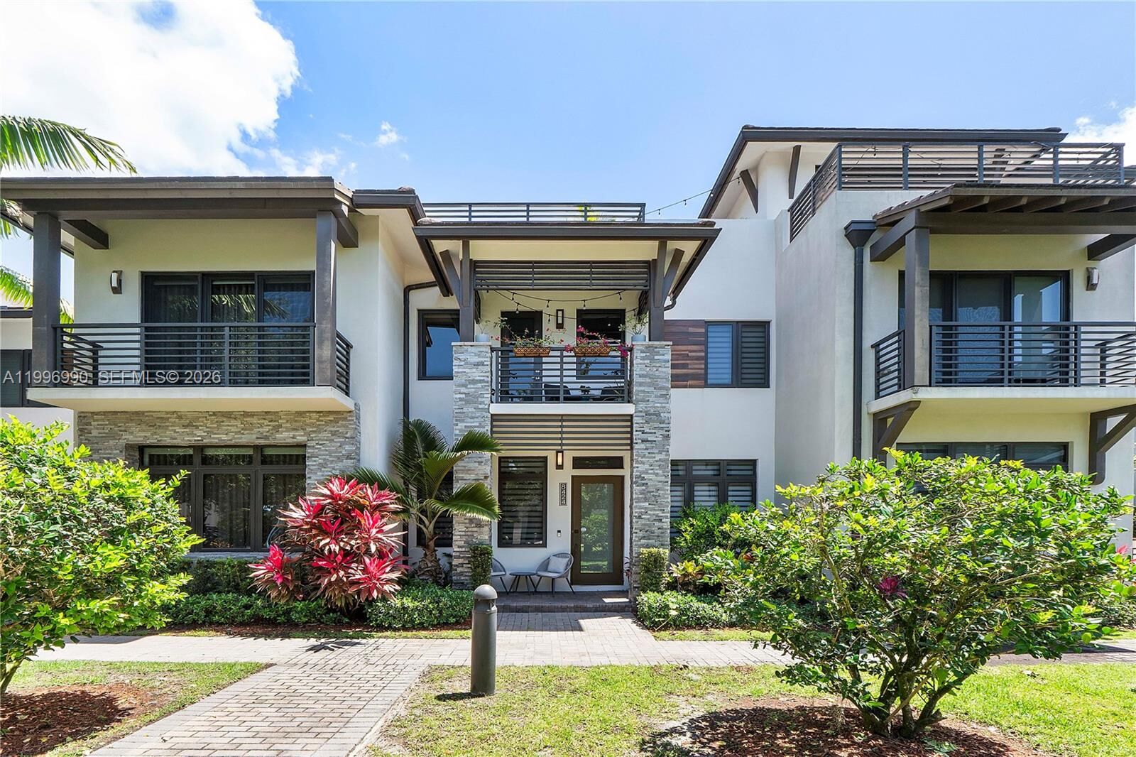 Property Photo:  8424 NW 51st Ter  FL 33166 