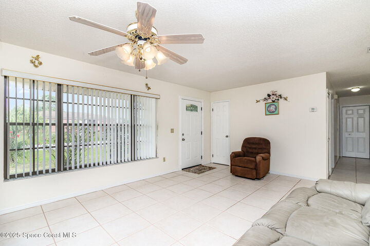 Property Photo:  660 Grandeur Street SE  FL 32909 