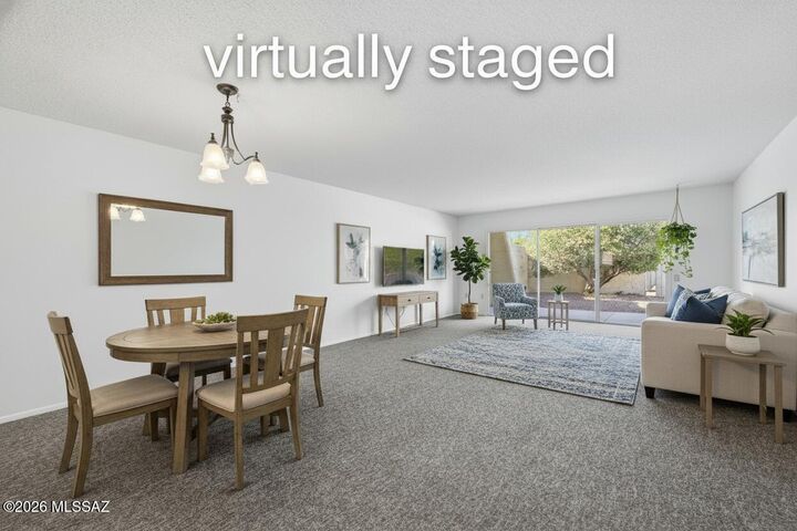 Property Photo:  822 W Calle Del Regalo  AZ 85614 