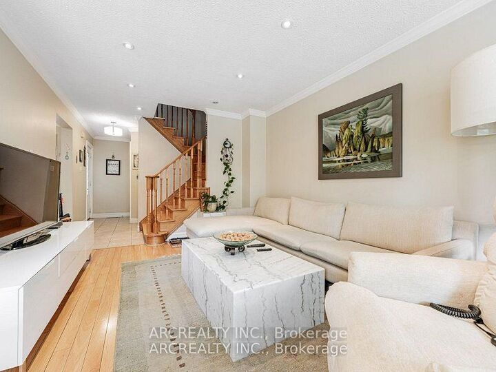 Property Photo: 49 White Boulevard ON L4J 5Z4