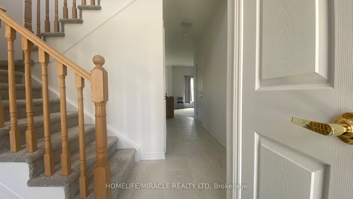 Property Photo: 143 Devonleigh Gate ON N0C 1H0