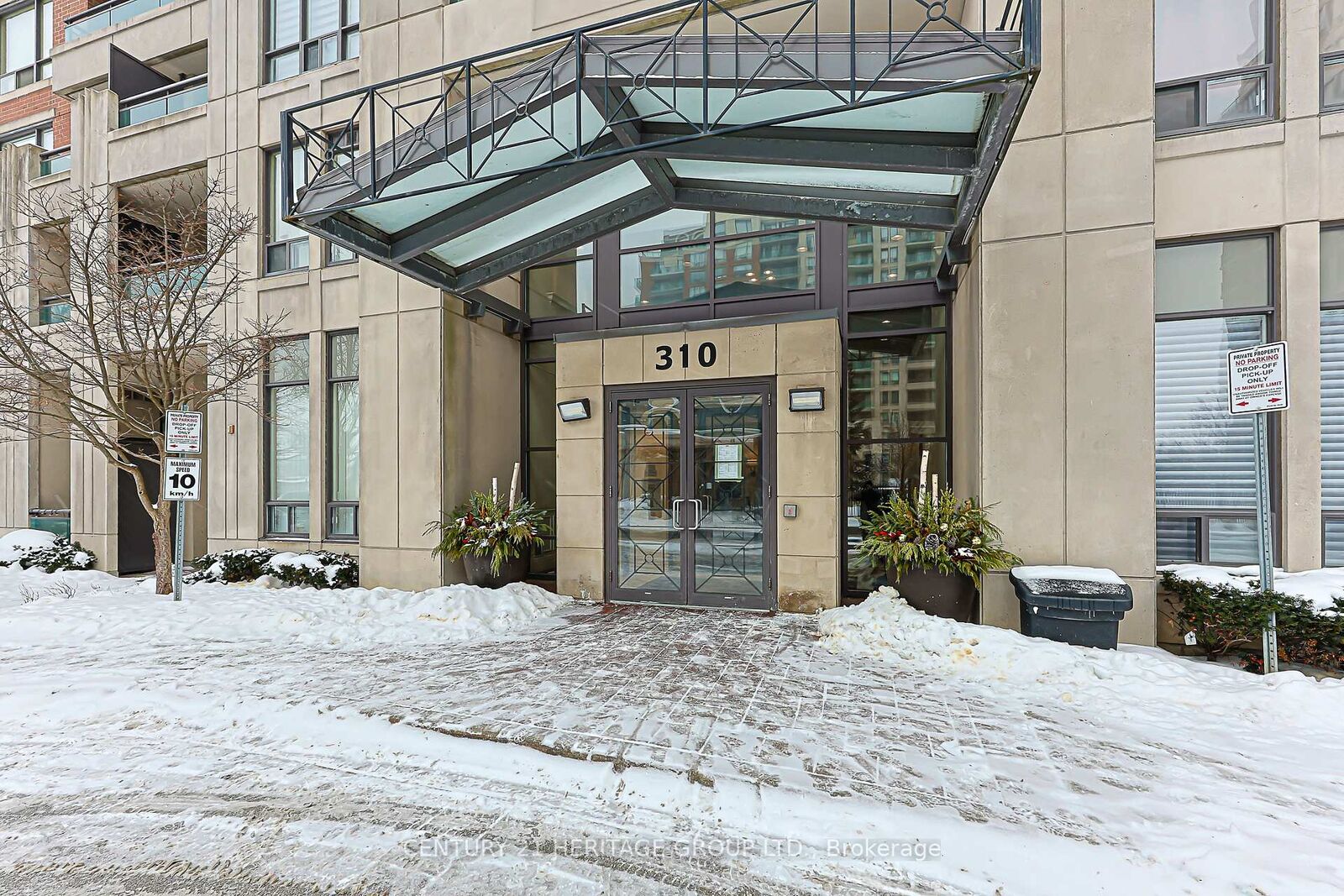 Photo de la propriété:  310 Red Maple Road 211  ON L4C 0T7 