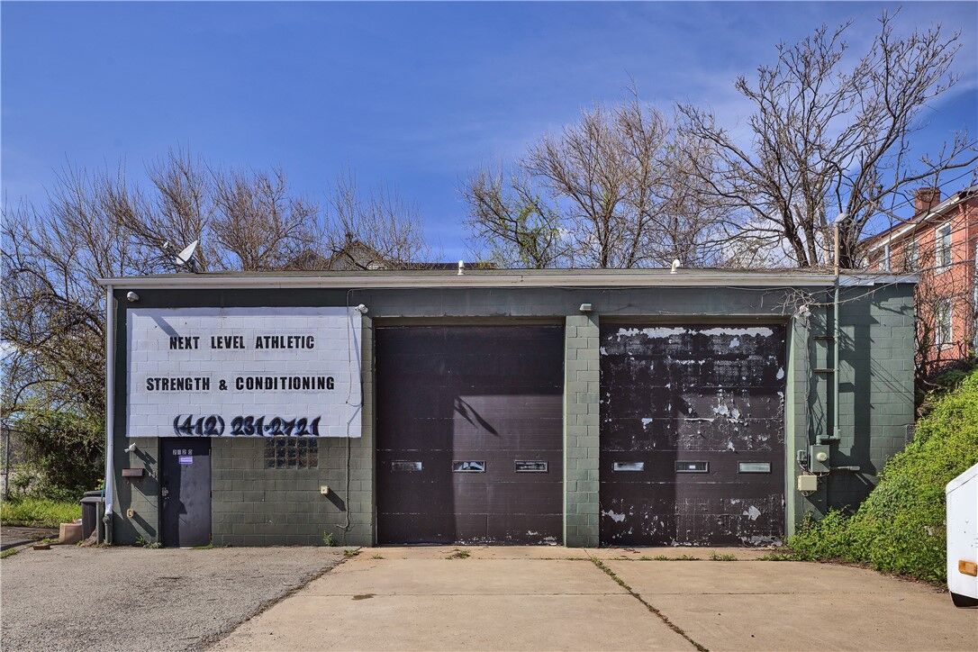 Property Photo:  2320 California Ave  PA 15212 