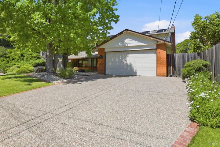 Property Photo:  16 Germaine Place  CA 94949 