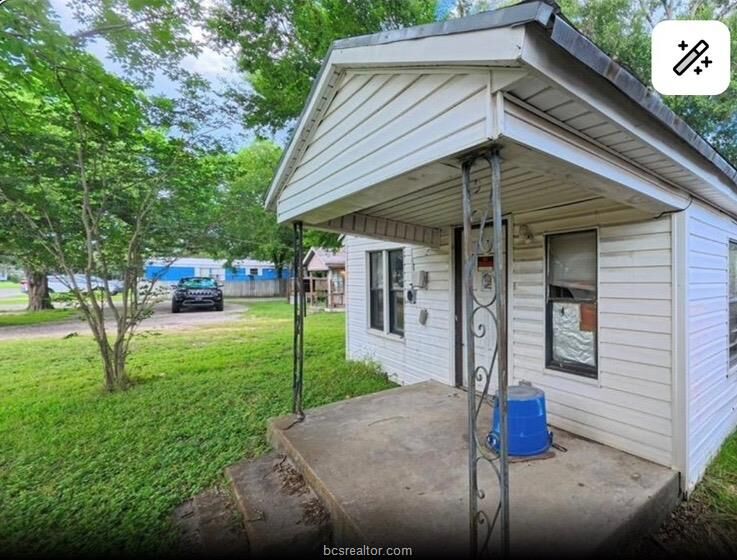 Property Photo: 1203 Boulevard Street TX 77803