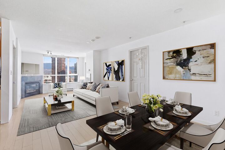 63 Keefer Place 2705 — photo 1