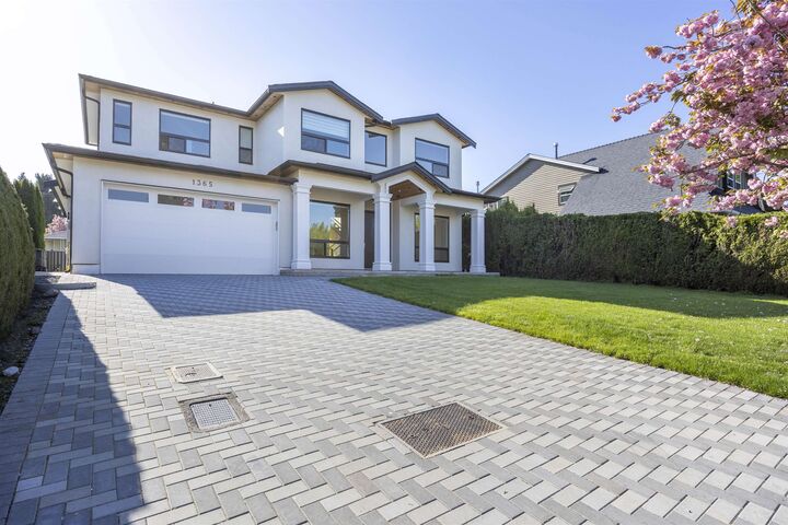 Property Photo:  1365 160A Street  BC V4A 7T7 