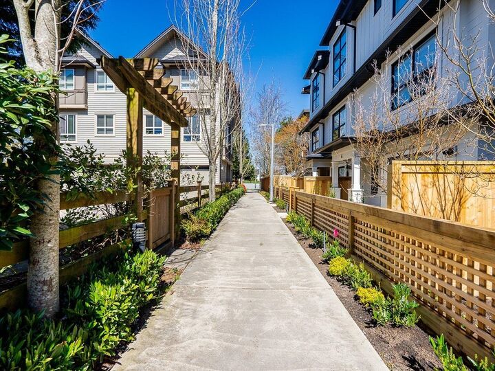 Property Photo: 7117 Lindsay Road 6 BC V7C 2P5