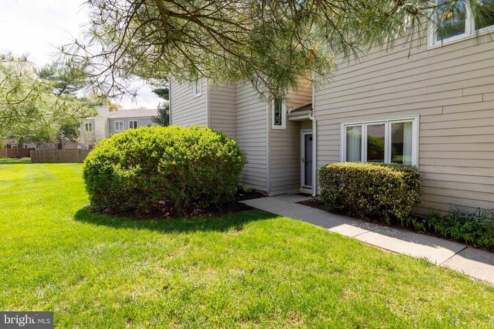 Property Photo:  118 Westbury Court  PA 18901 