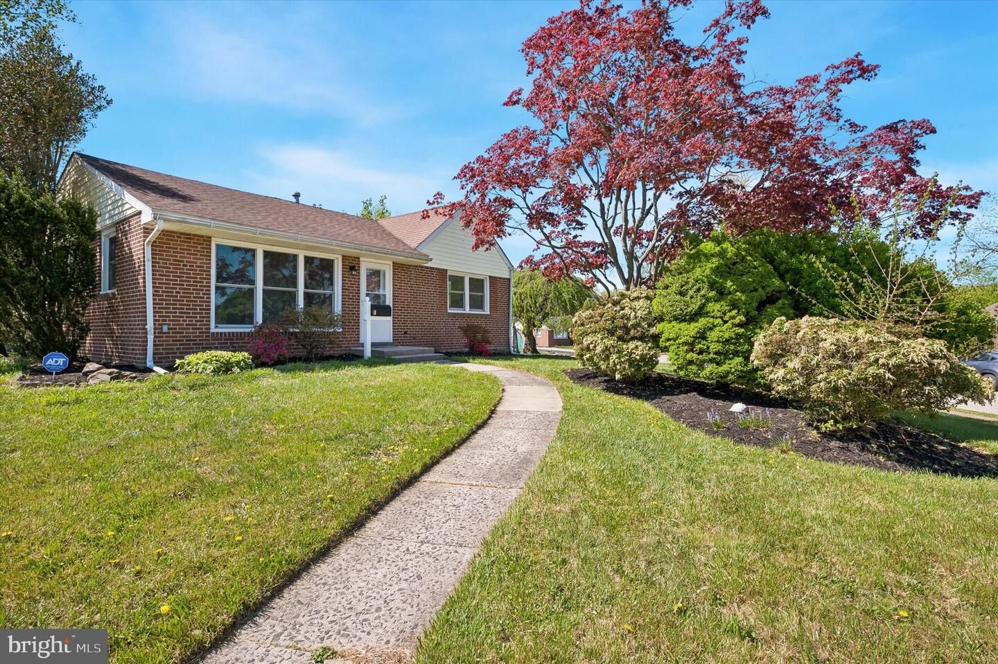 Property Photo: 1 Valleyview Circle PA 19401
