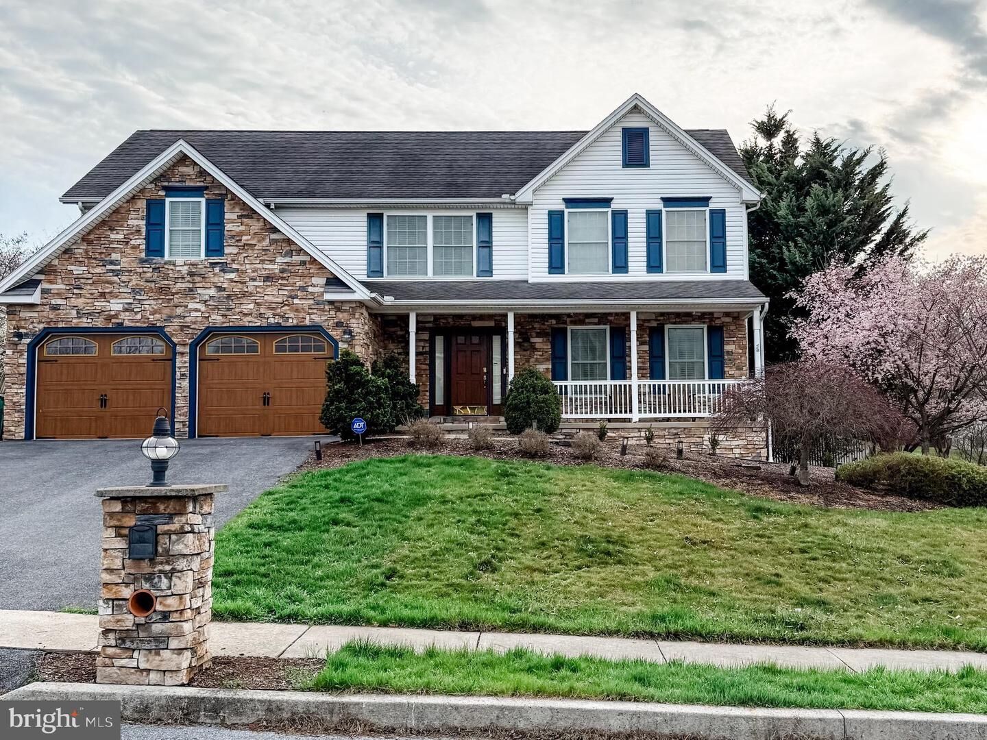 Property Photo:  6507 Liptak Drive  PA 17112 