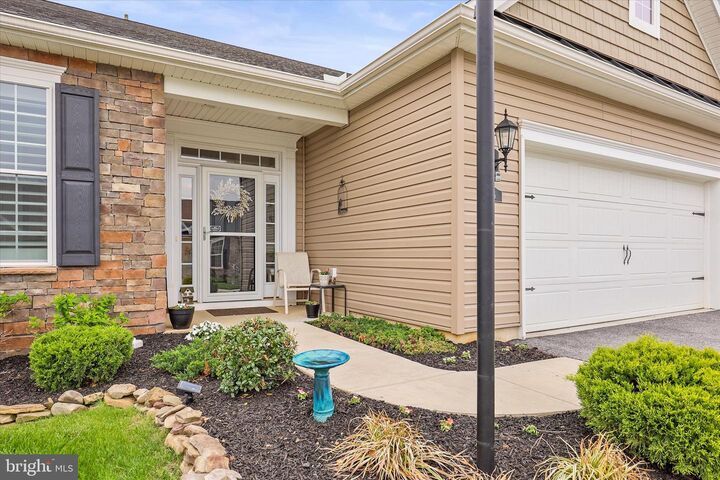 Property Photo:  415 Hawthorn Lane 3  PA 17331 