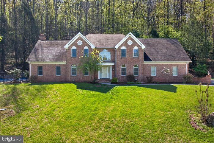 Property Photo:  818 Green Hills Road  PA 19508 