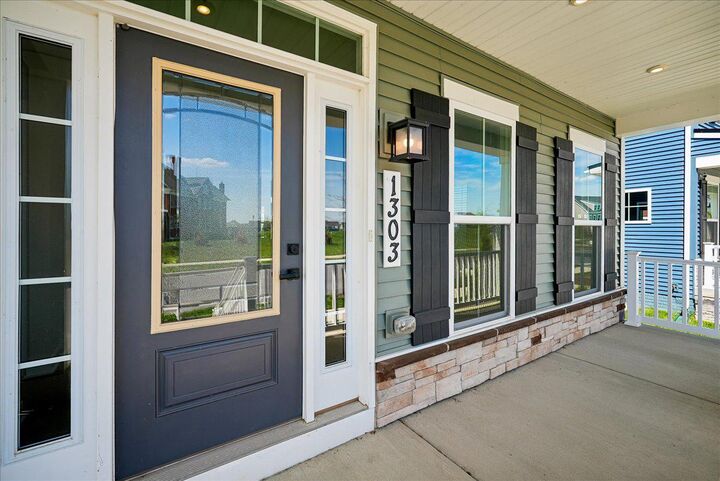 Property Photo:  1303 Potomac View Parkway  MD 21716 