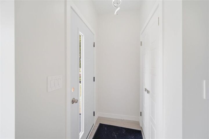 Property Photo: 49 Lansdowne Avenue MB R2W 0G1