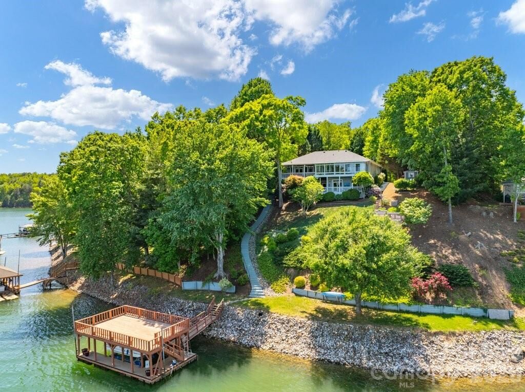 Property Photo:  797 Lake Club Drive  NC 28761 