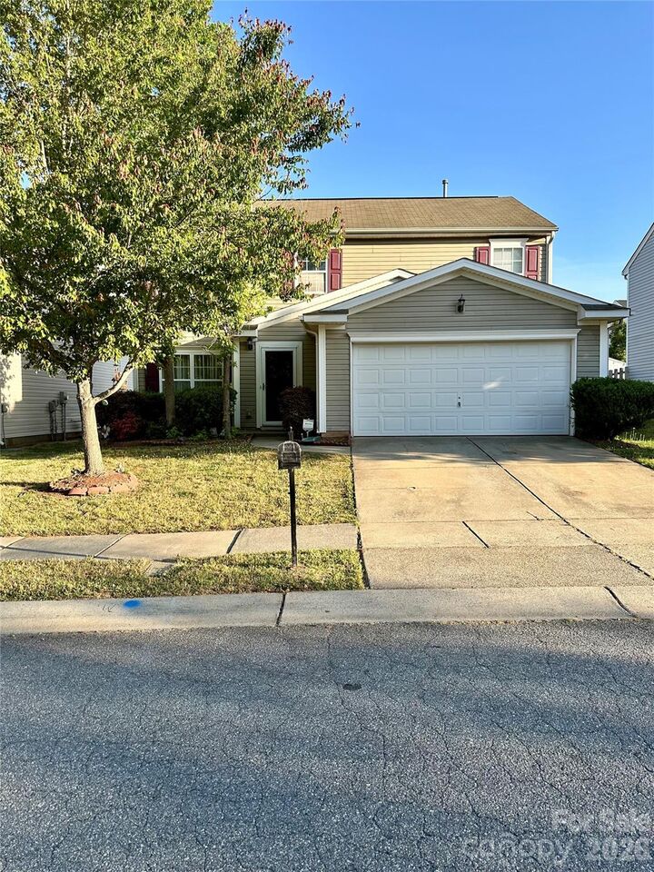 Property Photo: 4722 Mortonhall Road NC 28215