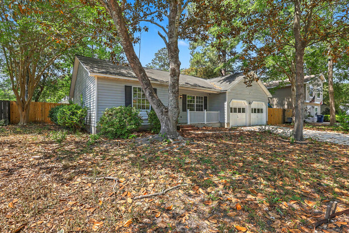 Property Photo:  125 Cottonwood Drive  SC 29483 