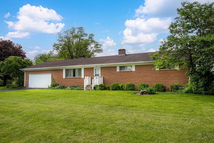 Property Photo:  321 State Street  OH 43320 