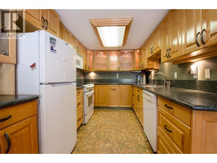 Property Photo: 311 Sixth Street 309 BC V0E 2S0