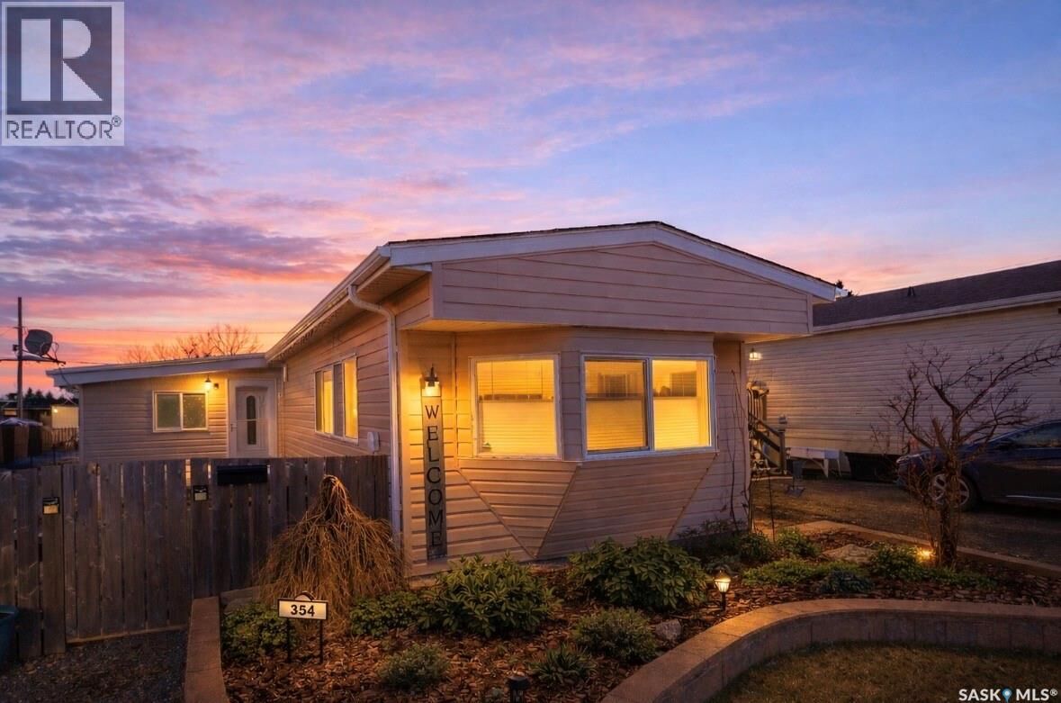 Photo de la propriété:  354 Hawkes Street  SK S0G 0E0 