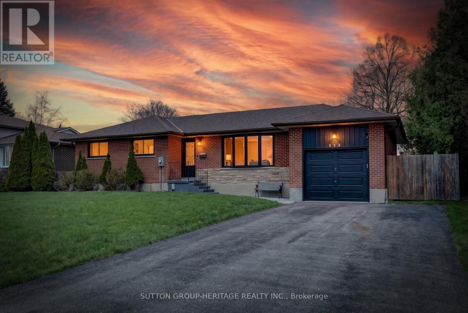 Property Photo:  859 Westdale Street  ON L1J 5C2 