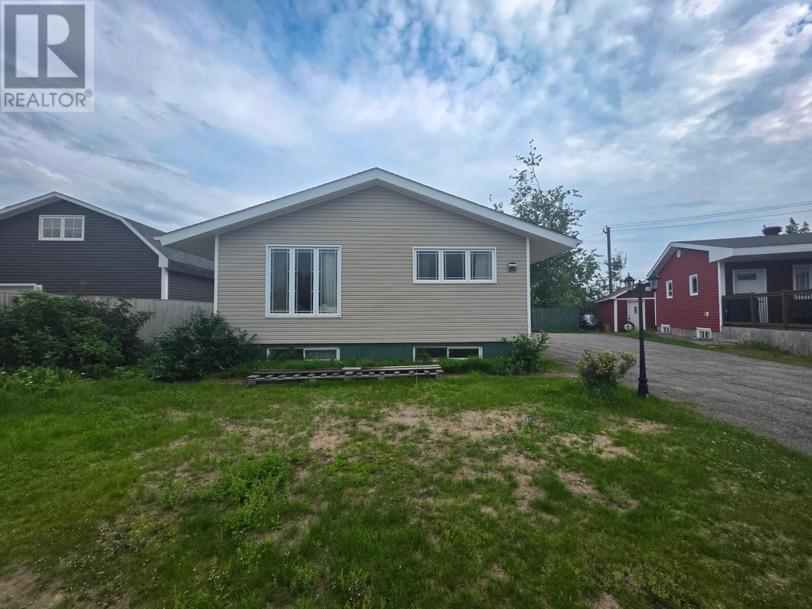 Property Photo: 800 Balsam Crescent NL A2V 2N5