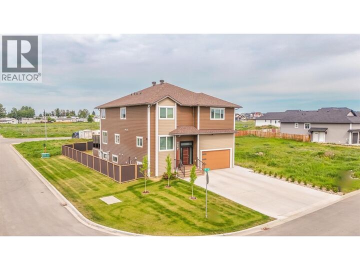 8304 81 Street — photo 1