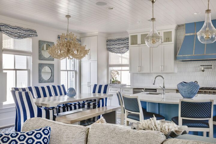 Property Photo:  1942 E County Highway 30A  FL 32459 