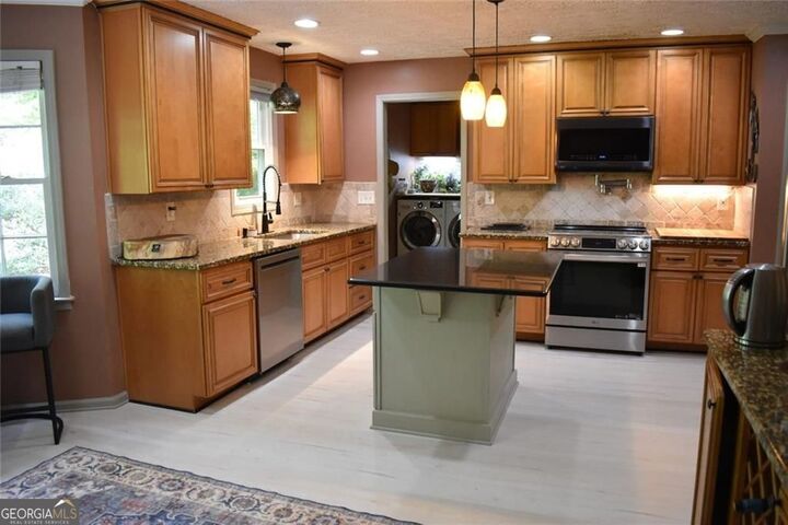 Property Photo:  215 Hampton Woods Drive  GA 30215 