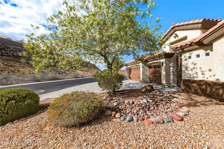 Property Photo:  2260 Dogwood Ranch Avenue  NV 89052 