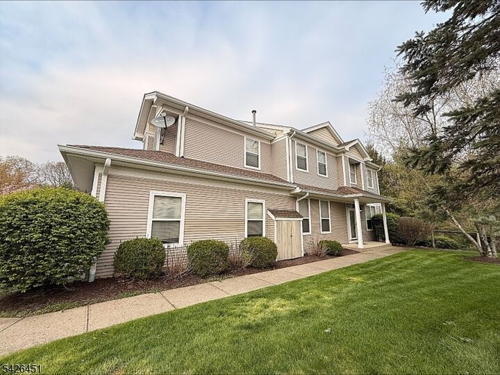 Property Photo:  15 Aspen Ct  NJ 07419 