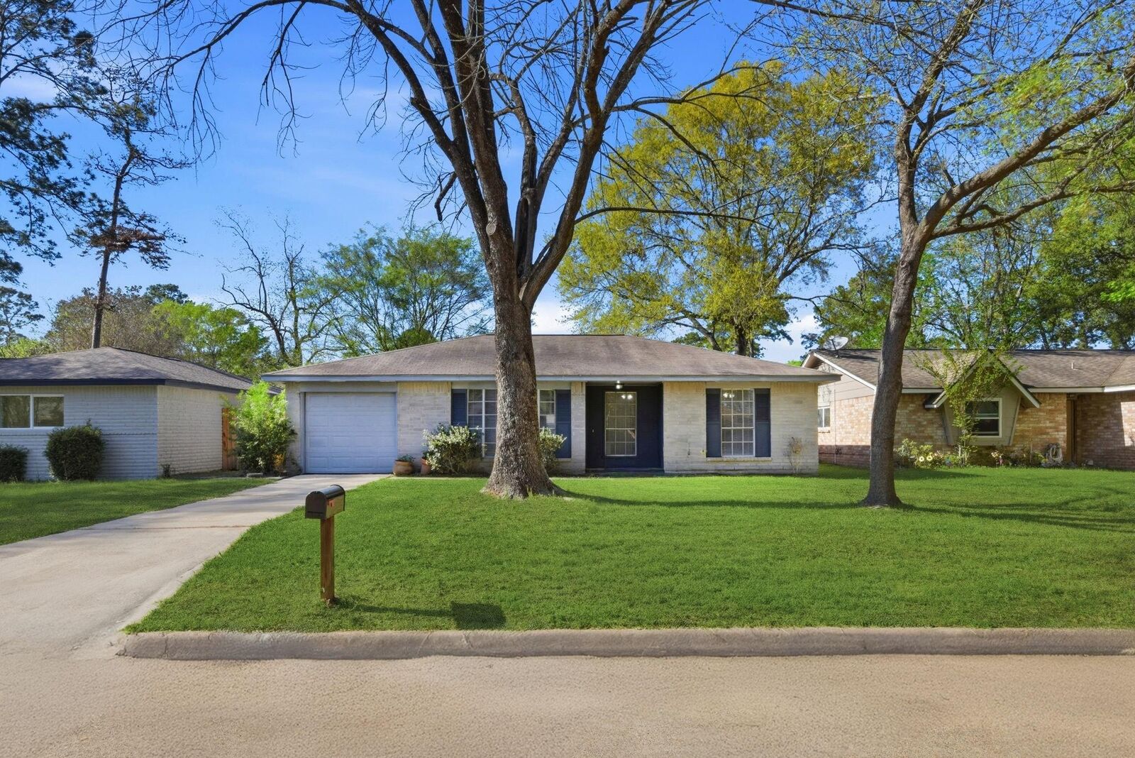 Property Photo:  4438 McCleester Drive  TX 77373 
