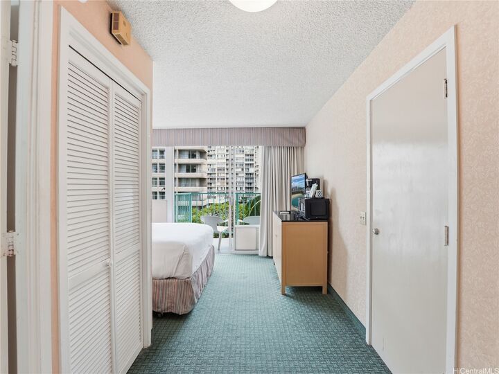 Property Photo:  444 Kanekapolei Street 600  HI 96815 