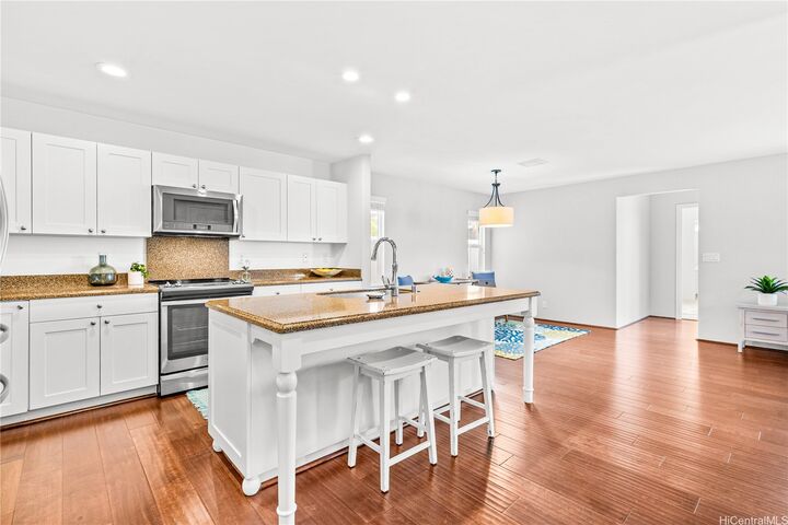 Property Photo:  91-1351 Kaileolea Drive  HI 96706 