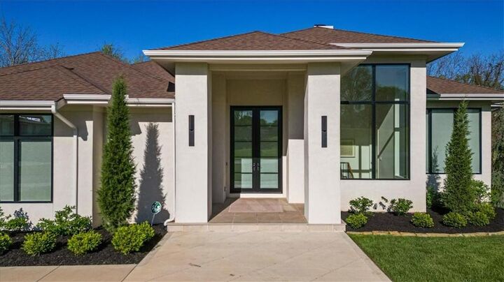 Property Photo:  7300 NW Pampas Lane  MO 64152 