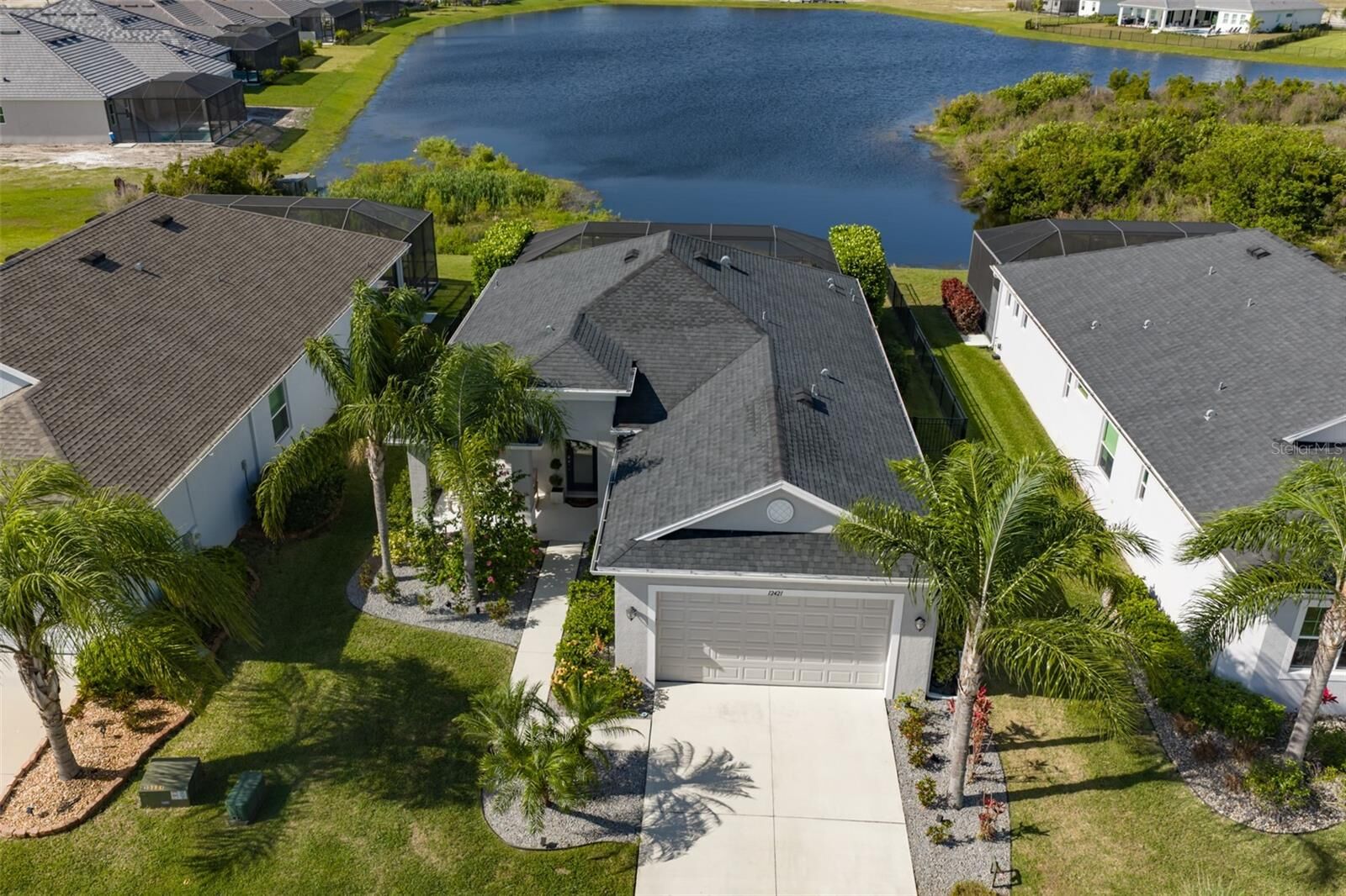 Property Photo:  12421 Glenridge Lane  FL 34219 