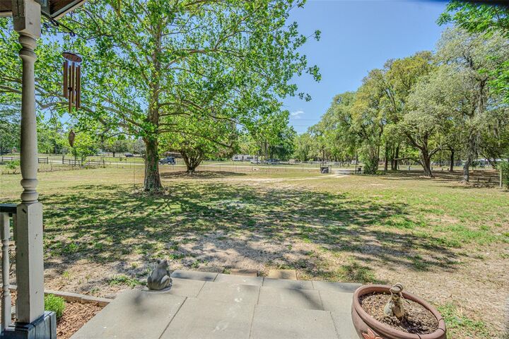 Property Photo:  17851 Oxenham Avenue  FL 34610 