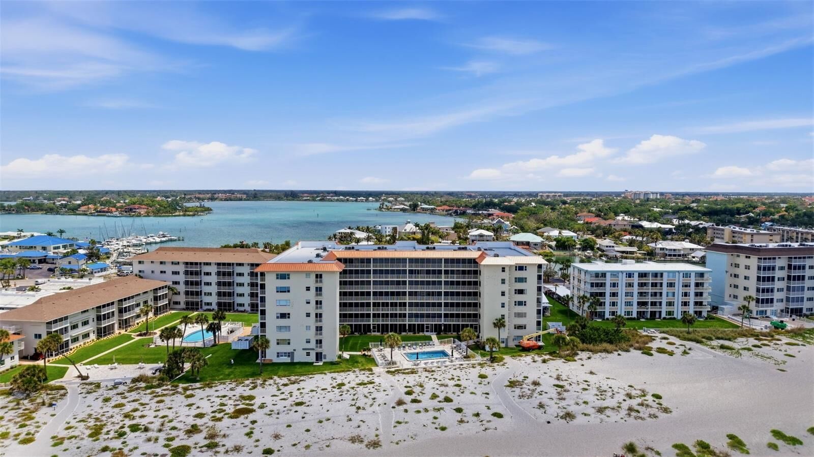Property Photo:  1150 Tarpon Center Drive 304  FL 34285 