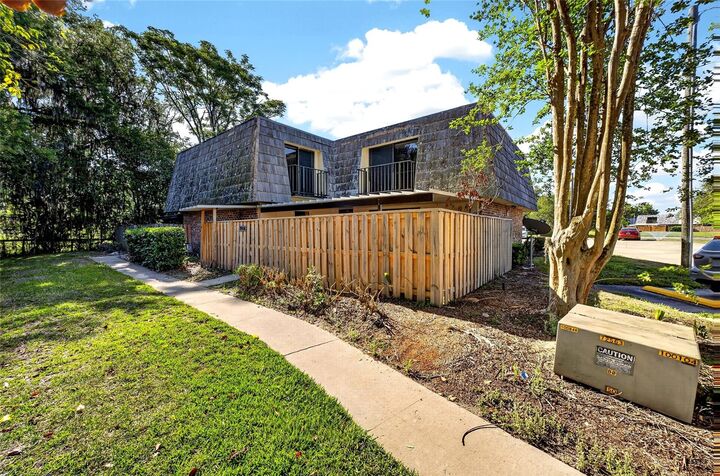 Property Photo:  2906 Ash Drive  FL 34748 