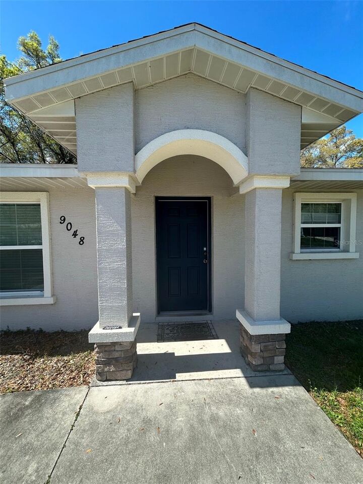 Property Photo:  9048 N Travis Drive  FL 34434 